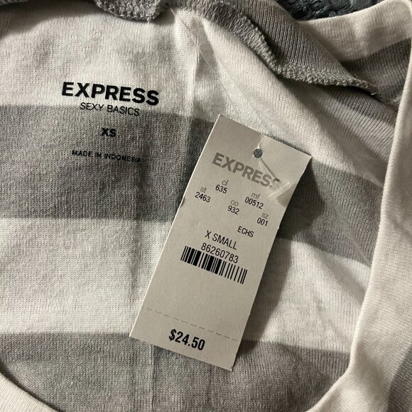 Express Size XS Sexy Basics Tee - NWT - Picture 2 of 5